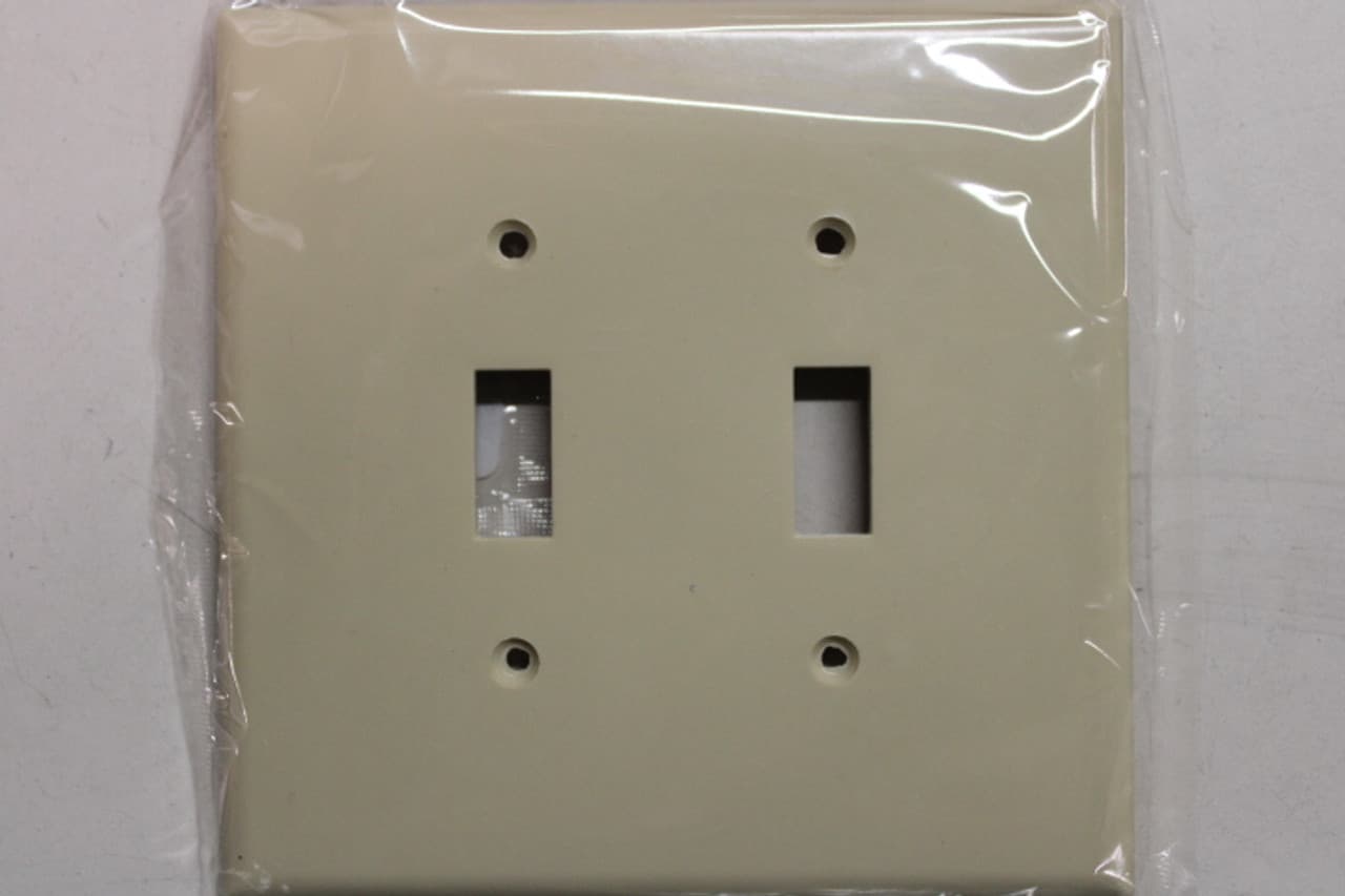 Eaton 2149V-F-LW Eaton 2149V-F-LW Wallplates and Accessories EA 2149V-F-LW on Powermatic Associates