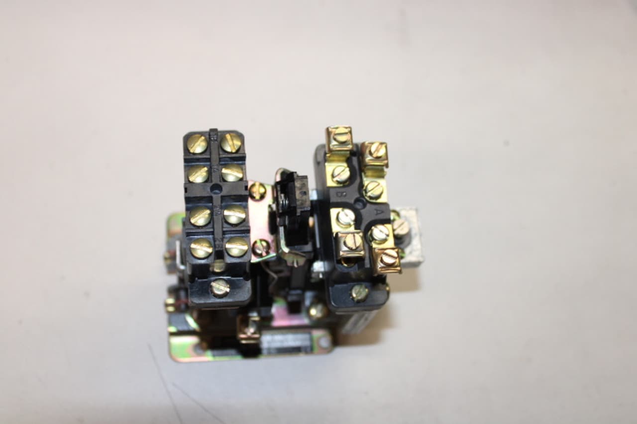 Schneider Electric 9050AO12EV02 Schneider Electric - 9050AO12EV02 9050AO12EV02 on Powermatic Associates